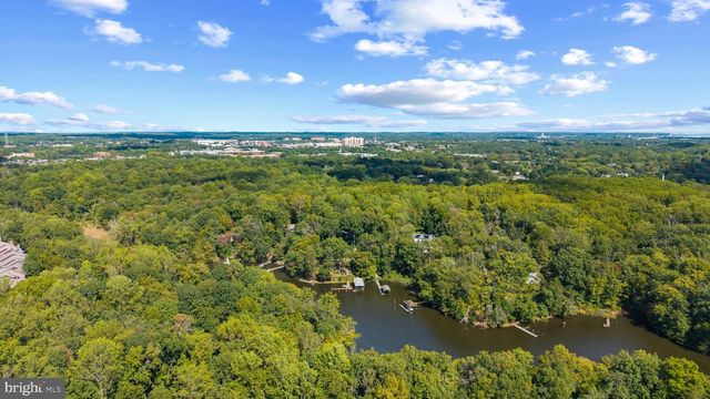 105 WALLACE MANOR RD, Edgewater, MD 21037