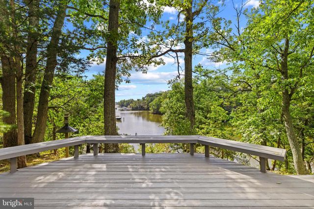 105 WALLACE MANOR RD, Edgewater, MD 21037