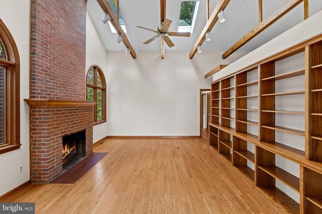 105 WALLACE MANOR RD, Edgewater, MD 21037