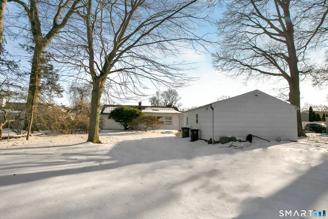 3432 Old Town Road, Bridgeport, CT 06606