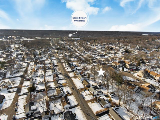 3432 Old Town Road, Bridgeport, CT 06606