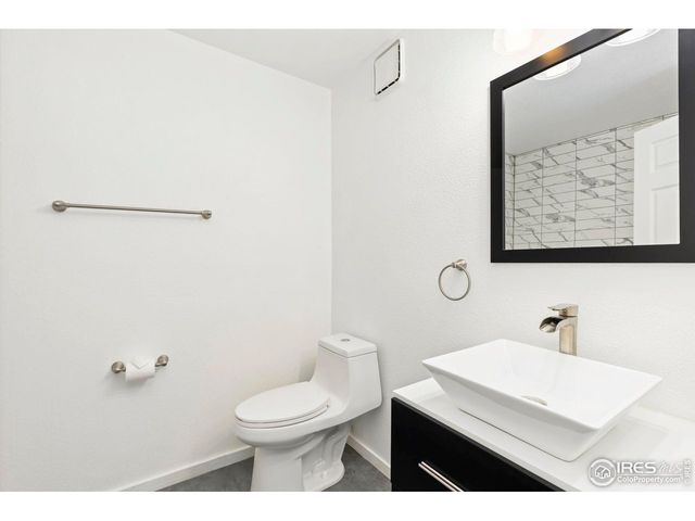 33 S Boulder Cir 306, Boulder, CO 80303