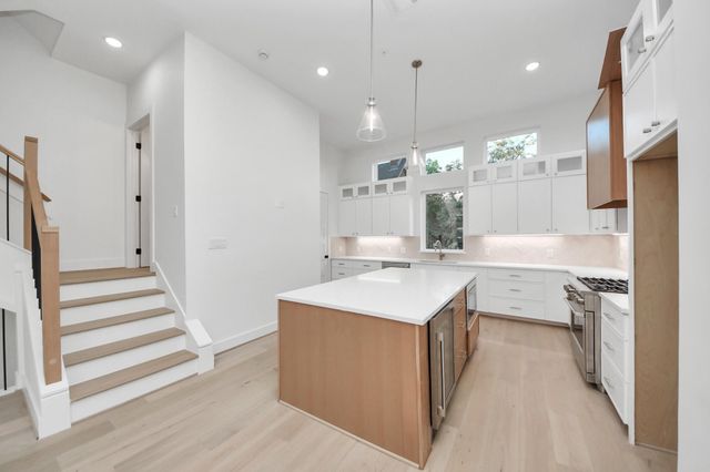 4819 Austin Street A, Houston, TX 77004