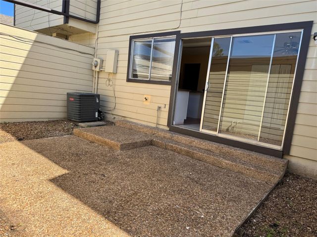 7170 S Dairy Ashford Road, Houston, TX 77072