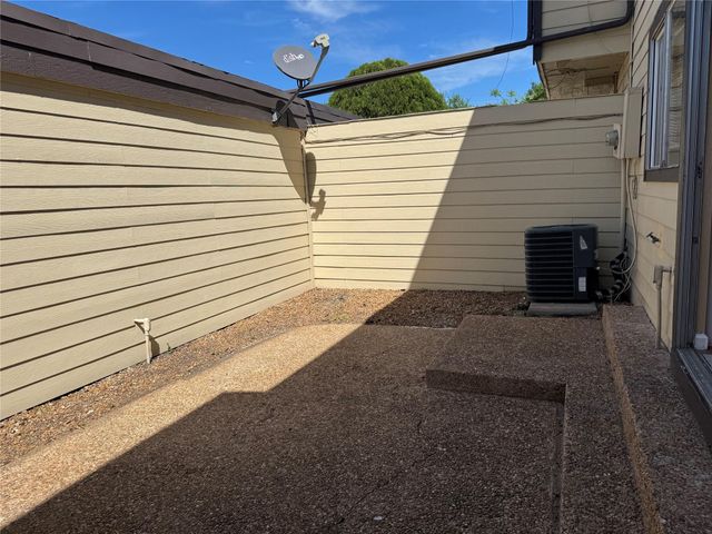 7170 S Dairy Ashford Road, Houston, TX 77072