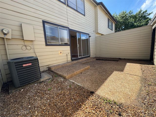 7170 S Dairy Ashford Road, Houston, TX 77072