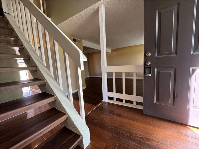 7170 S Dairy Ashford Road, Houston, TX 77072