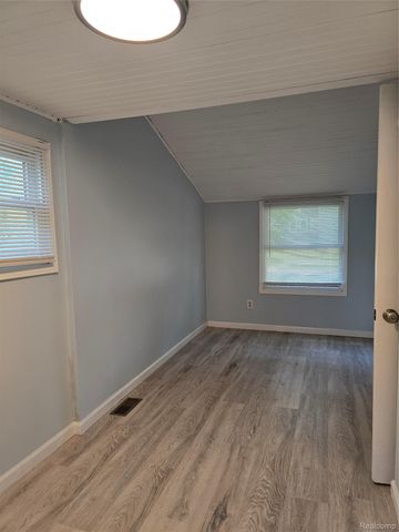 21411 Collingham Avenue, Farmington Hills, MI 48336