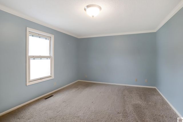 2200 Brookhaven Dr, Murray, KY 42071