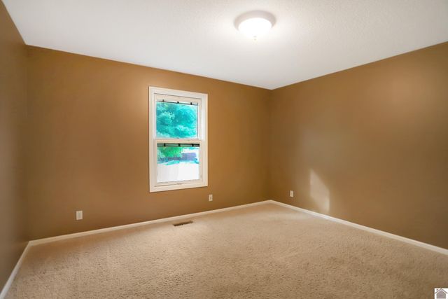 2200 Brookhaven Dr, Murray, KY 42071