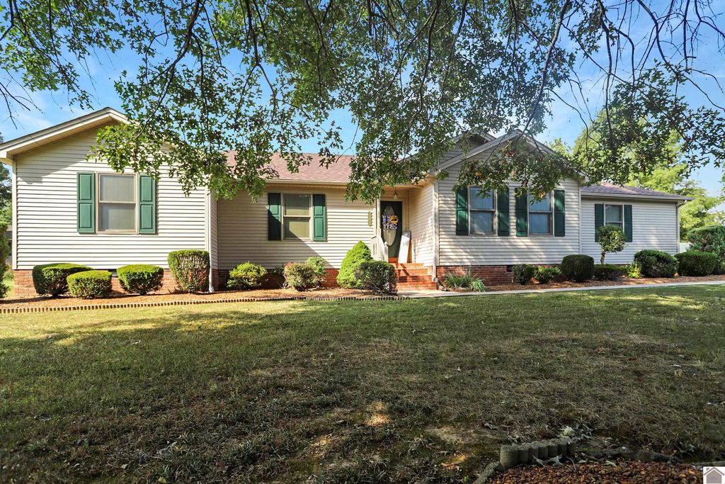 2200 Brookhaven Dr, Murray, KY 42071