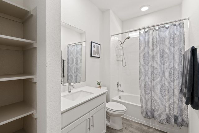 121 New Hampton WAY, San Marcos, TX 78666