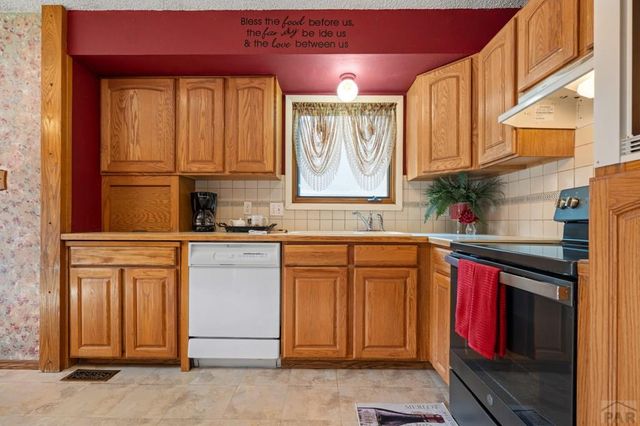 4 Wallflower Court, Pueblo, CO 81001