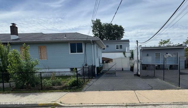 225 Carr Avenue, Keansburg, NJ 07734