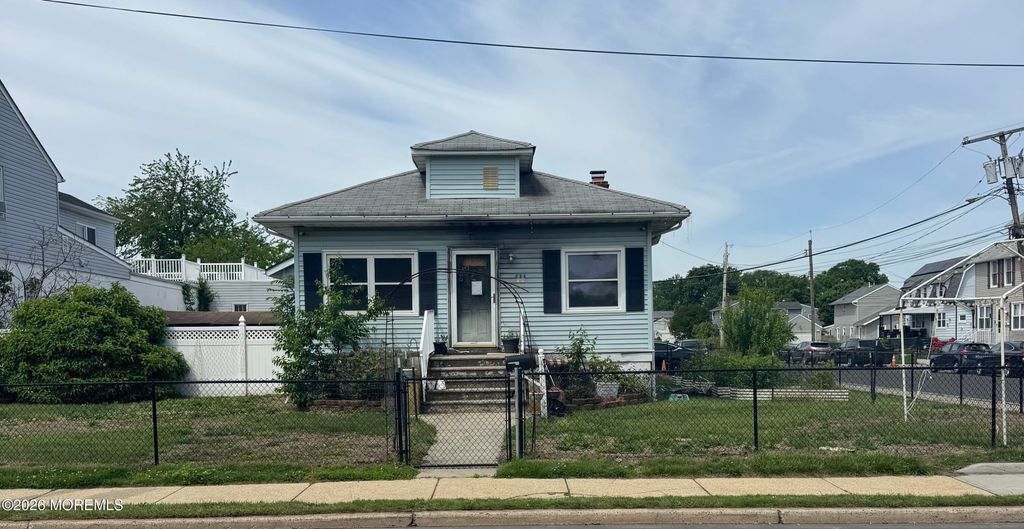 225 Carr Avenue, Keansburg, NJ 07734
