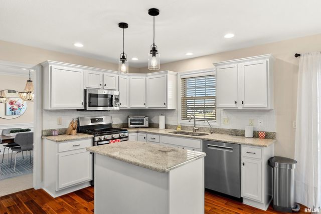 4609 N WEAVERRIDGE Boulevard, Peoria, IL 61615