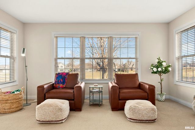 4609 N WEAVERRIDGE Boulevard, Peoria, IL 61615