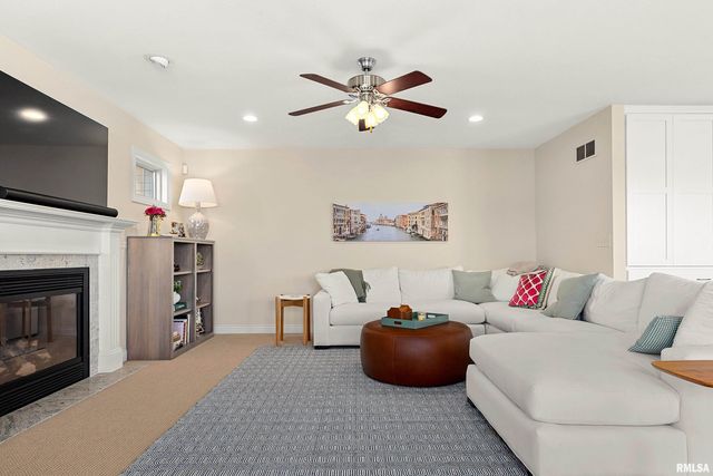 4609 N WEAVERRIDGE Boulevard, Peoria, IL 61615