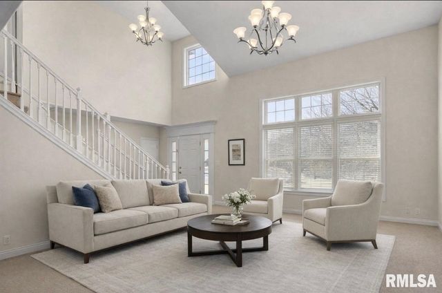 4609 N WEAVERRIDGE Boulevard, Peoria, IL 61615