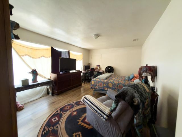 34 E Mckinley Avenue, Fresno, CA 93728