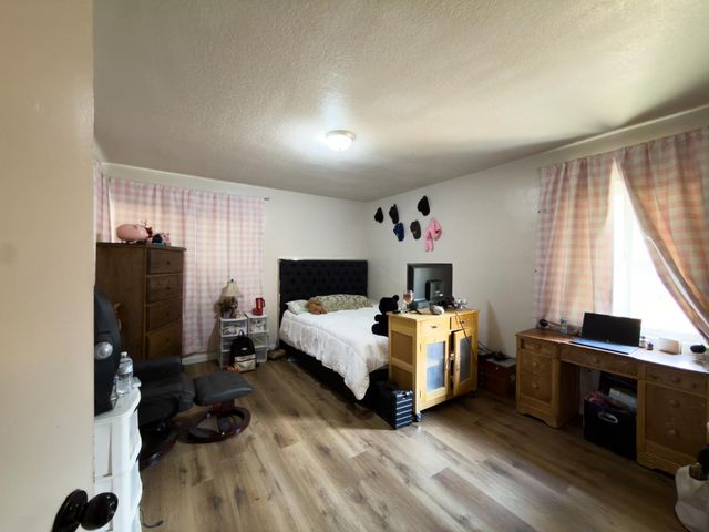 34 E Mckinley Avenue, Fresno, CA 93728