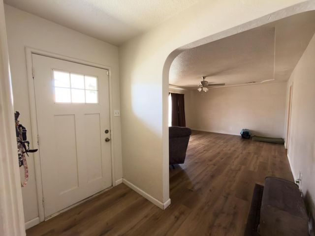34 E Mckinley Avenue, Fresno, CA 93728