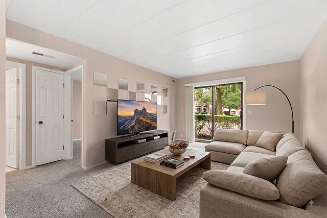 2815 Glenwood Lansing Road 106, Lynwood, IL 60411