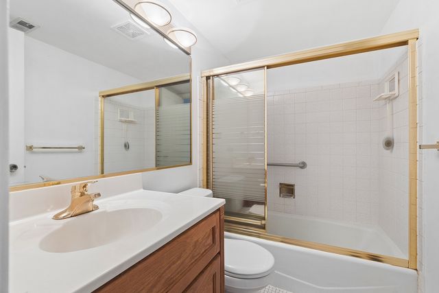 2815 Glenwood Lansing Road 106, Lynwood, IL 60411