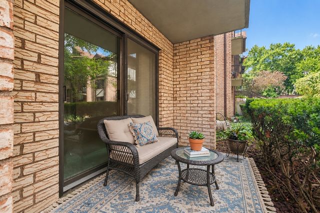 2815 Glenwood Lansing Road 106, Lynwood, IL 60411