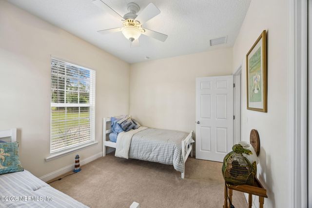 105 Sunny Ln, Pomona Park, FL 32181