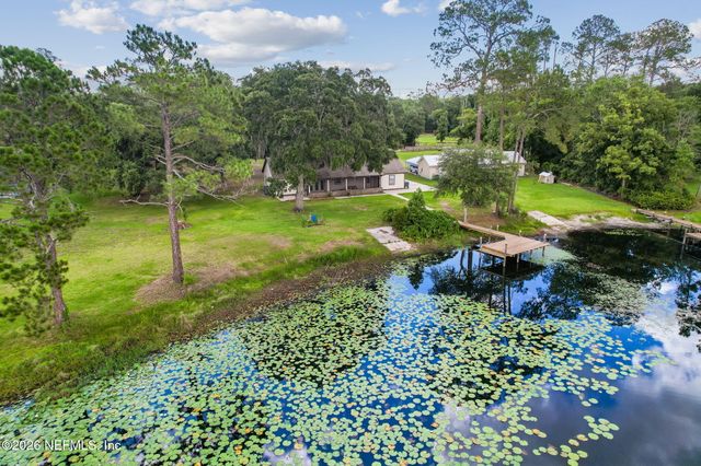 105 Sunny Ln, Pomona Park, FL 32181