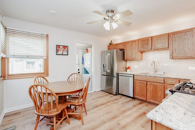 2106 Grouse Lane, Rolling Meadows, IL 60008