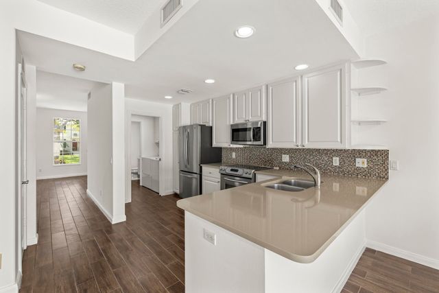 108 Courtenay Court, Jupiter, FL 33458