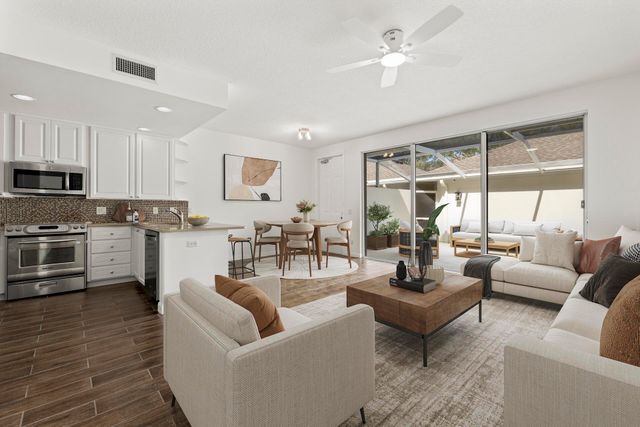 108 Courtenay Court, Jupiter, FL 33458