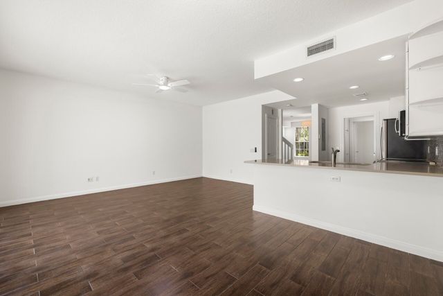 108 Courtenay Court, Jupiter, FL 33458