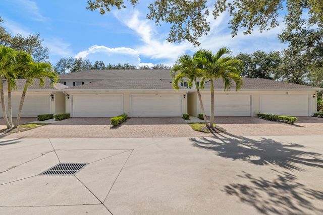 108 Courtenay Court, Jupiter, FL 33458