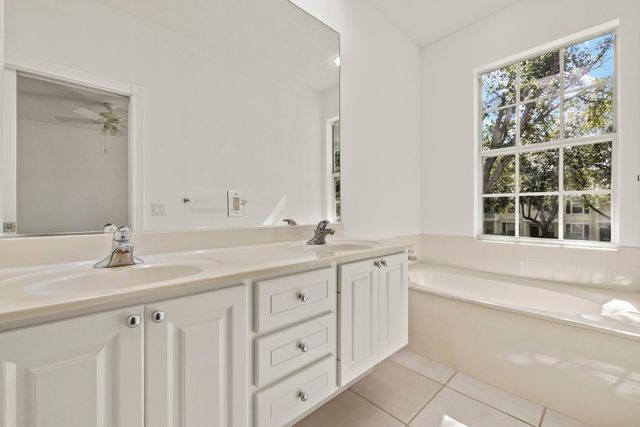 108 Courtenay Court, Jupiter, FL 33458