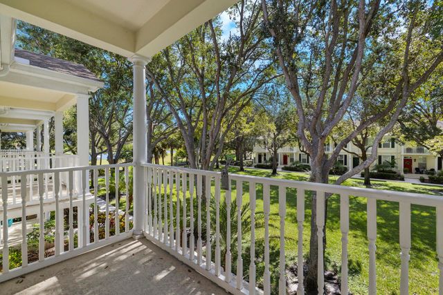 108 Courtenay Court, Jupiter, FL 33458