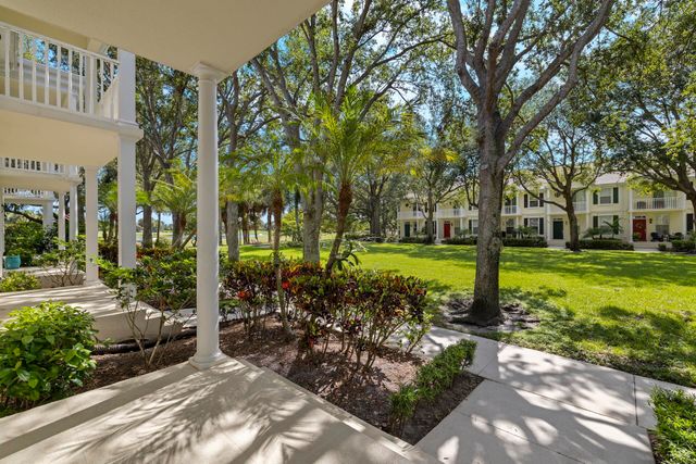 108 Courtenay Court, Jupiter, FL 33458