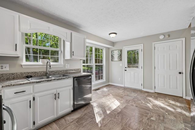 108 Redbud Dr, Hendersonville, TN 37075