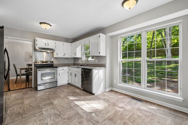 108 Redbud Dr, Hendersonville, TN 37075