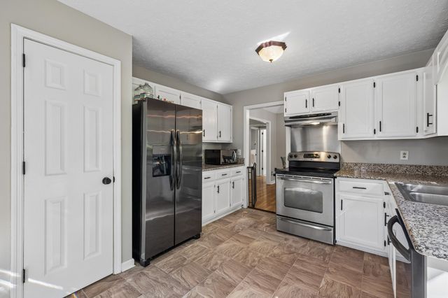108 Redbud Dr, Hendersonville, TN 37075