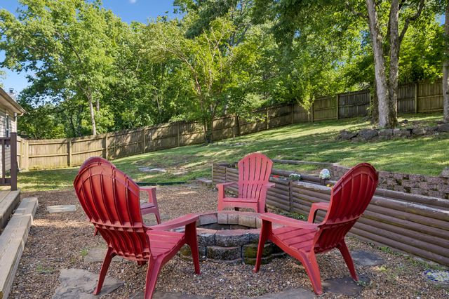 108 Redbud Dr, Hendersonville, TN 37075