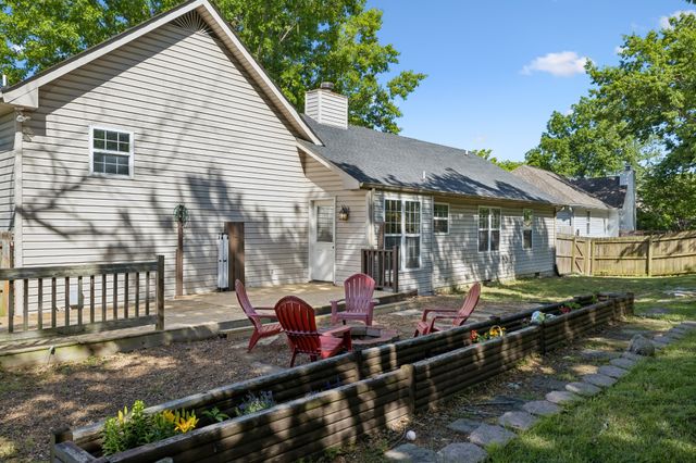 108 Redbud Dr, Hendersonville, TN 37075
