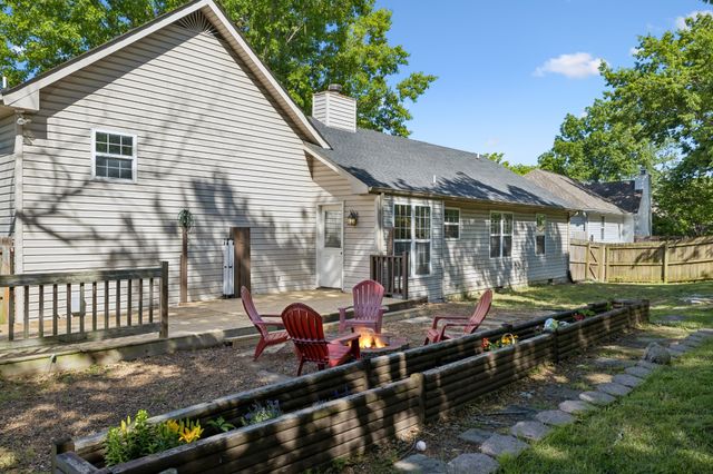 108 Redbud Dr, Hendersonville, TN 37075