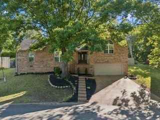108 Redbud Dr, Hendersonville, TN 37075