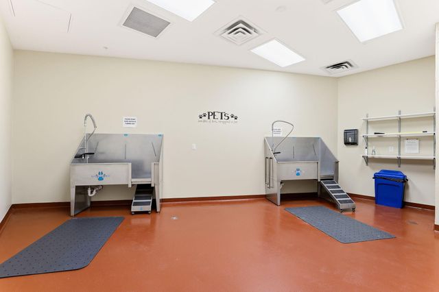 1240 S 2nd Street 604, Minneapolis, MN 55415