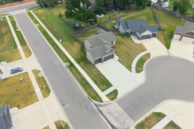 1118 S Sontag, Derby, KS 67037