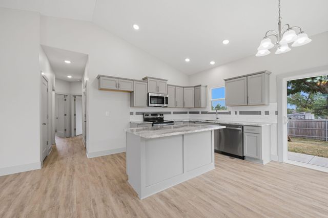 1118 S Sontag, Derby, KS 67037