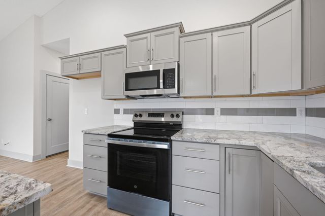 1118 S Sontag, Derby, KS 67037
